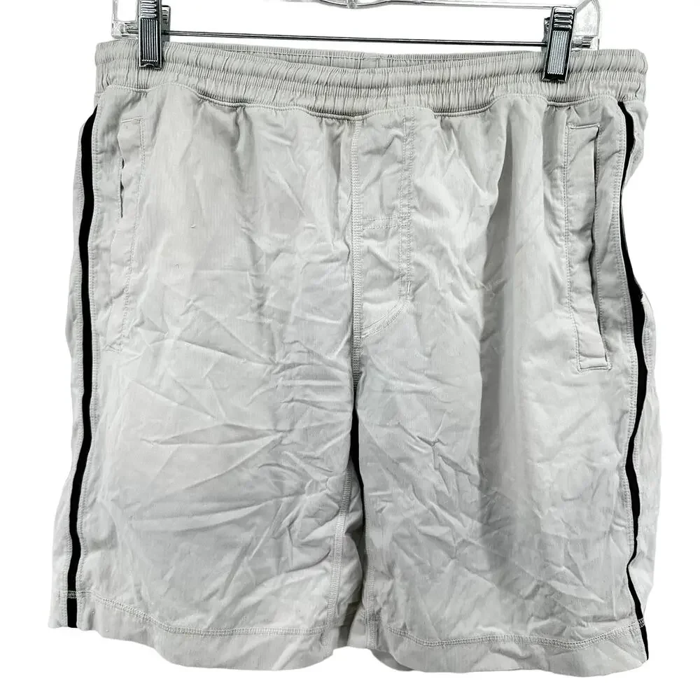 Lululemon Run Response Short Black Mesh Trim Basketball Pull On White Medium